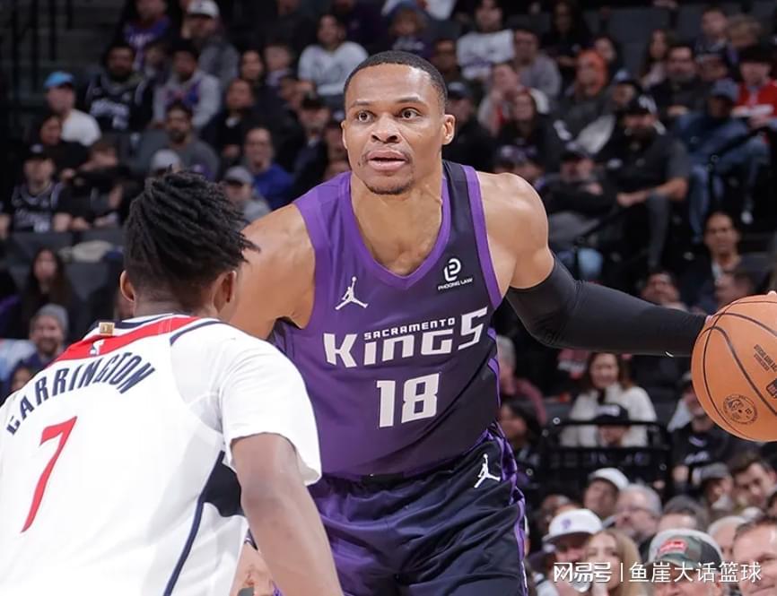 幸运28-完胜！威少26分+6三分，小萨13+6湖人旧将爆发，德罗赞两人起冲突