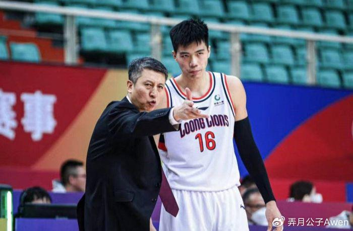 PC28-国家队2战轰19分！在广东季后赛5战得3分，球迷：离开杜锋会打球了|焦泊乔|徐昕|广东男篮|广州队|郭士强_新浪体育_新浪新闻
